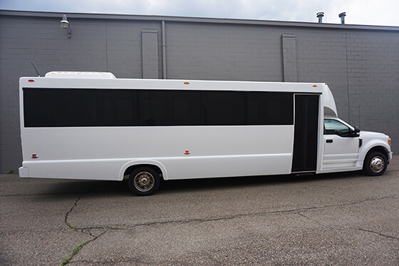 Nashville, TN Party Buses & Limo Bus Transportation Company